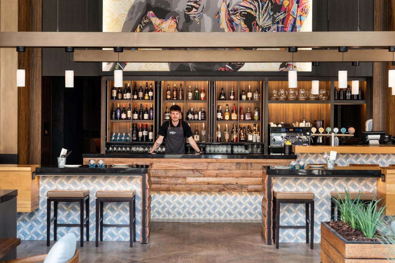 Intercontinental Perth City Centre By Ihg Exterior foto The bar at the hotel